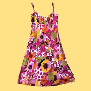 Groovy vintage 70s floral dress